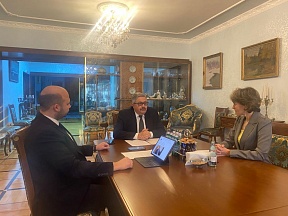 Büyükelçi Erkhov Rus haber ajansların temsilerine demeç verdi Büyükelçi Erkhov Rus haber ajansların temsilerine demeç verdi