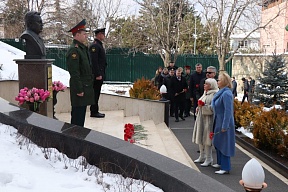 В Посольстве России в Турции в День дипломата почтили память А.Г.Карлова В Посольстве России в Турции в День дипломата почтили память А.Г.Карлова