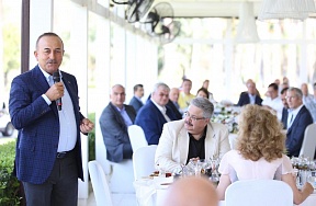 Büyükelçi A.Erkhov ‘Anadolu Ajans’a demeç verdi Büyükelçi A.Erkhov ‘Anadolu Ajans’a demeç verdi