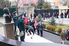 В Посольстве отметили День дипломата В Посольстве отметили День дипломата