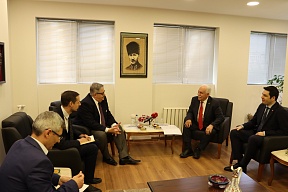  Büyükelçi Aleksey Erkhov Vatan Partisi Genel Başkanı ile görüştü